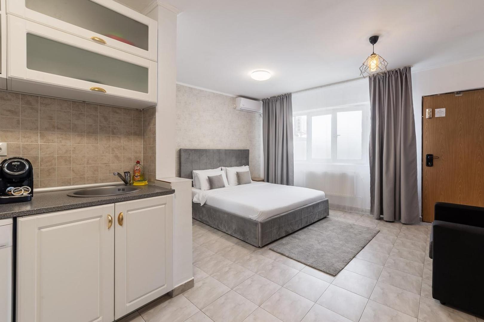 Downtown Victoria Studios By Citybookings Бухарест Экстерьер фото